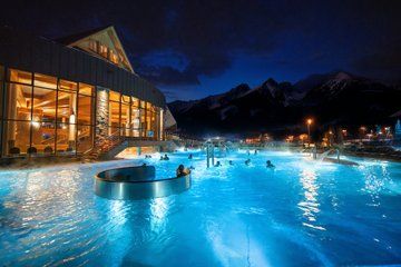 Krakow: Zakopane Tour with Hot Springs, Cable Car & Local Tasting