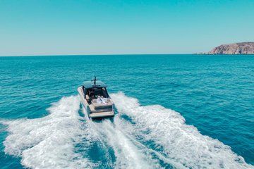 Private boat cruise to Vis & Biševo island