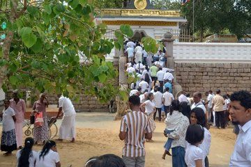 Anuradhapura Ancient City Tour