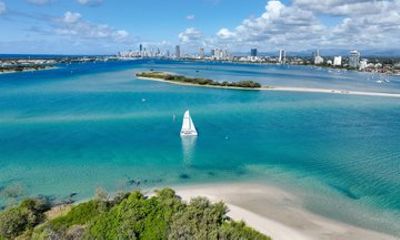 Gold Coast Private Catamaran and Island Lunch