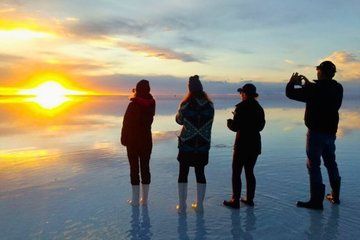 Your Best Uyuni Experience: 3-Day Salt Flats, Lagoons & Deserts