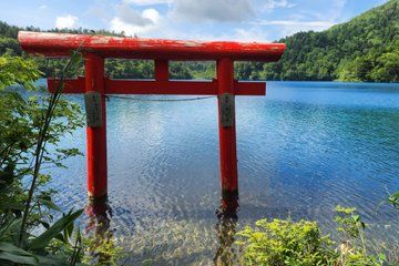 Nagano Shiga Kogen UNESCO Blue Lake and Ghibli Onsen Town