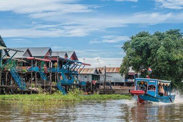 Full Day Cycling and Sunset Boat Experience at Kompong Phluk
