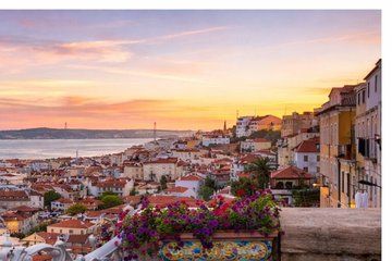 Private Transfer from Lisbon Airport to City Center