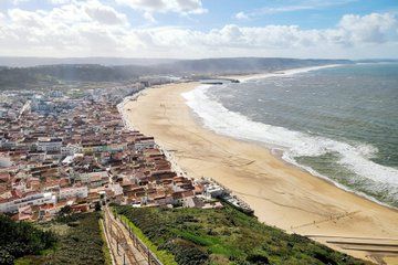 Lisbon to Nazare Private Transfer