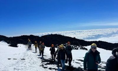 Etna North 3000m Private Tour in 4x4 and Sicilian Street Food