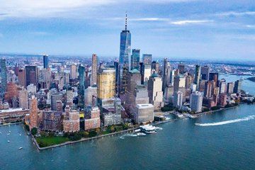 Private Manhattan Skyline Helicopter Experience from Westchester