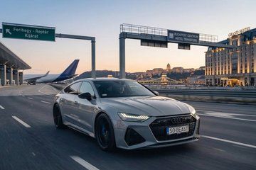 SuperCar Airport Transfer Budapest