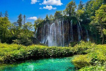 Zagreb: Plitvice Lakes and Rastoke Watermill Village Day Tour