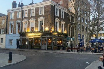 Nipping and Noshing in Clerkenwell Walking Tour