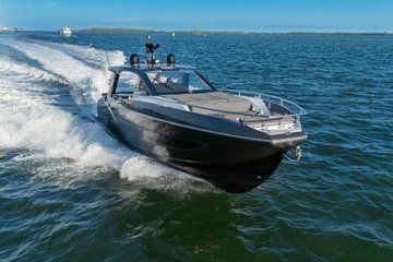 47 Azimut Yacht Rental in Miami
