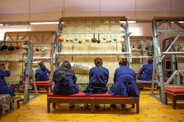 Baku Mini Rug Weaving Experience Take Home Souvenir