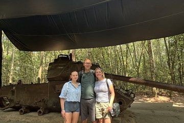 Private Ho Chi Minh City Highlights & Cu Chi Tunnels Discovery