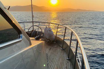 Romantic Private Sunset Yacht Tour with Light Dinner