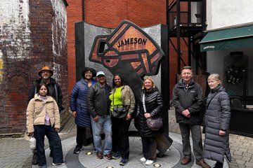 Dublin Night Tour: Jameson Distillery, Oldest Pubs & Irish Music