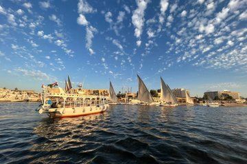 Luxor Private Motorboat Ride & Karnak Sound and Light Show