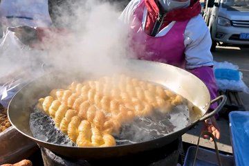 Shenyang Local Market and Dumplings Cooking Class