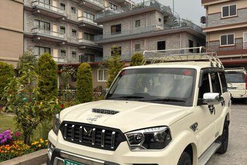 Private Jeep Service: Kathmandu to Syabrubesi or Dhunche
