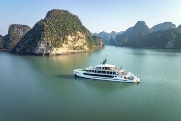 Hanoi: Hera Luxury 5-Star Lan Ha Bay Scenic Cruise & Sunset Party