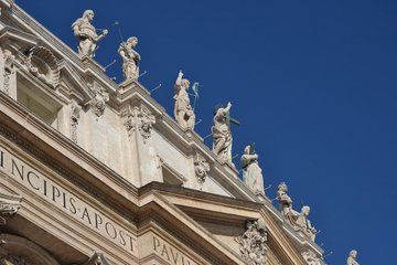 St. Peter's Basilica Hosted Entry with Dome Access