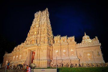 Private Batu Cave, Feed Silver Monkeys and Thousands of Fireflies