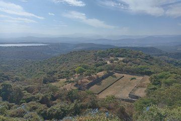 Discover the great place of Xochicalco and eat in Cuernavaca