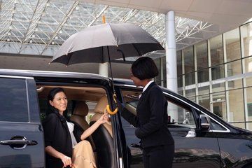 Luxury Panoramic Tour of Fes Medina by Private Car