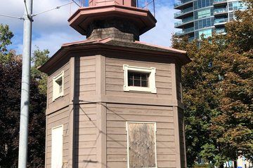 Toronto Fort York Area Self Guided Walking Tour with Challenges