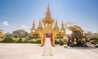 Private Chiang Rai Temples and Golden Triangle from Chiang Mai