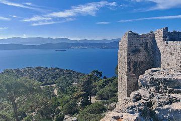 Adventure on 6Islands 3 Lagoons and a Cave BIO FRUIT