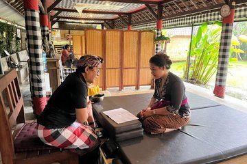 Bali Spiritual Purification at Holy Water Temples
