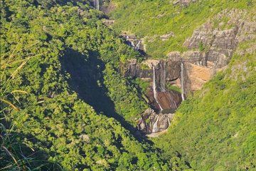 7 Waterfalls Hike with Lunch and South Tour