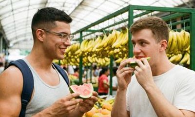 Fruit Tasting in Medellín with Tropical Flavors