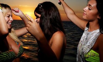 Ibiza: Sunset Boat Party, Club Entry & O Beach (2-Day Pass)