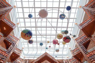 Suwon Tour in Hwaseong, Fortress Starfield Library, Hangnidan-gil