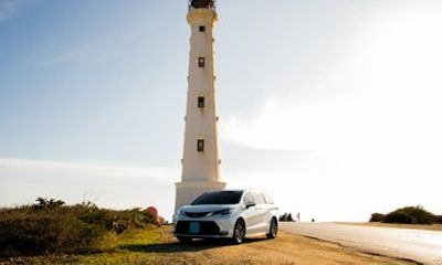 Aruba Airport to Hotel Private Roundtrip Transfer