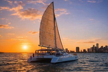 Sunset Catamaran Cruise in Miami with open bar