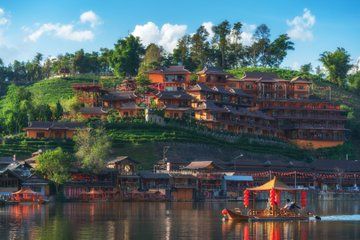 Pang Oung and Rak Thai Village Private Day Tour from Pai