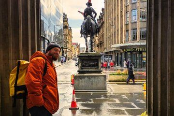 History of Glasgow Walking Tour With A Comedian