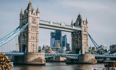London Full Day Private Car Tour with Tower of London Option