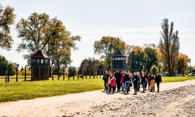 Auschwitz Birkenau Guided Tour from Krakow & Skip-the-Line Access