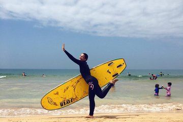 Group Surf Class with Certified Instructor