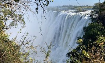 Guided Victoria Falls Tour: Nature & Photography