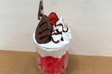 Sparkling Night Parfait and Lucky Capsule Toy