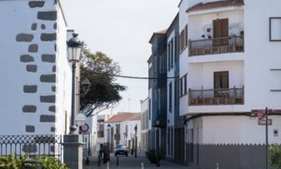 History and Sea in Agüimes and Telde with typical food from the south