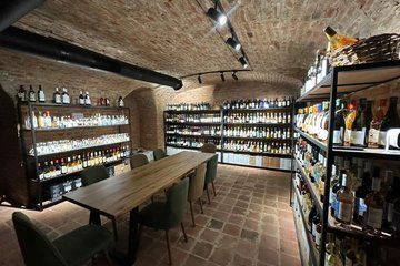 Wine Tasting with Georgian Snacks and Sommelier