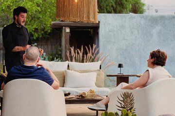 Private City Tour, Roast with Sommelier Chef and Transfers