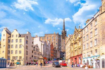 Two Hour Guided City Tour in Edinburgh