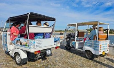 Tuk Tuk & Boat – History & Nature