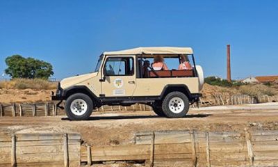 Jeep & Boat – History & Nature